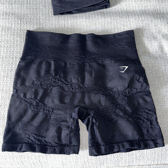 Adapt Camo Sports Bra & Bike Short Set- Barely Used - Picture 3 of 9